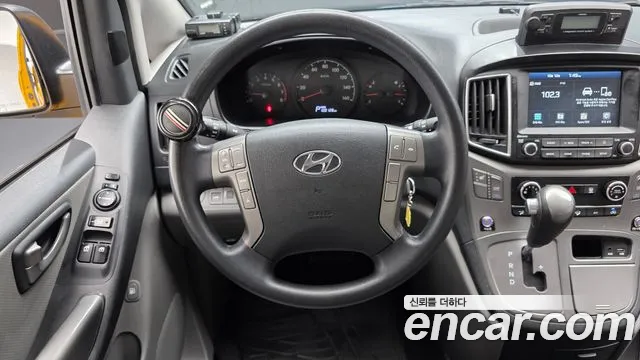 Hyundai Starex — фото 12