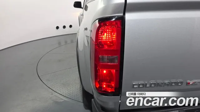 Chevrolet Colorado — фото 23