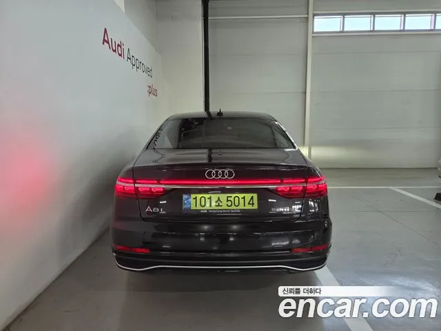 Audi A8 — фото 4