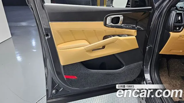 Kia Sorento — фото 24