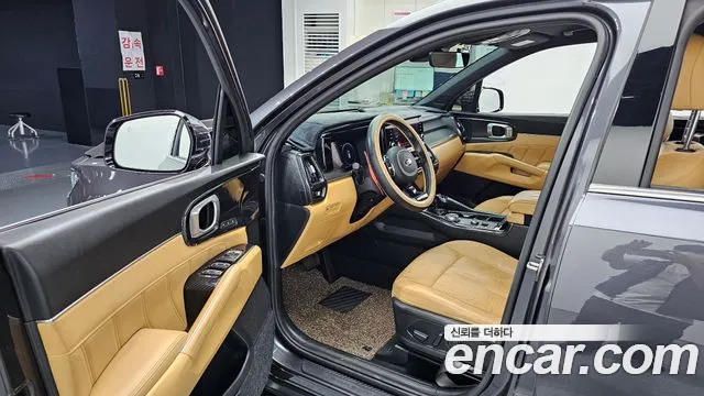 Kia Sorento — фото 10