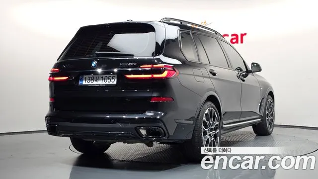 BMW X7 — фото 2