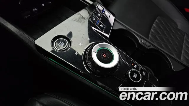 Kia Sportage — фото 9