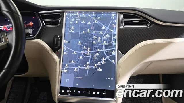 Tesla Model S — фото 14