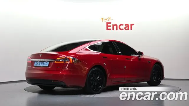 Tesla Model S — фото 2