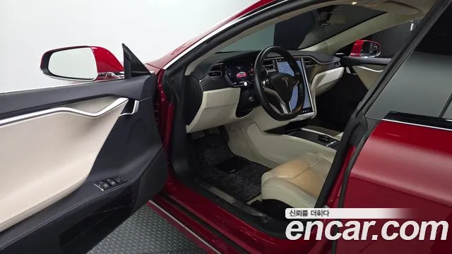 Tesla Model S — фото 10