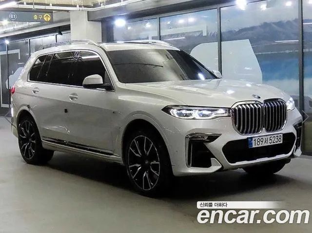 BMW X7 — фото 1