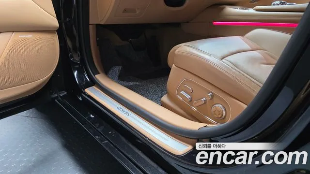 Genesis G90 — фото 12