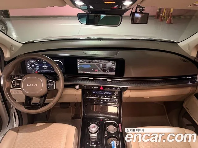 Kia Carnival — фото 10