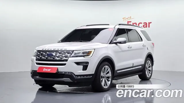 Ford Explorer — фото 1