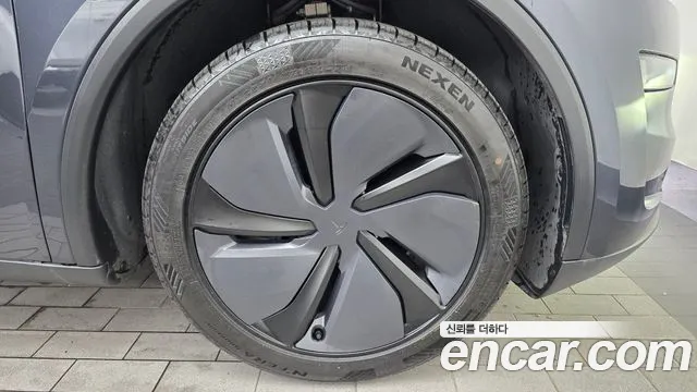 Tesla Model Y — фото 21