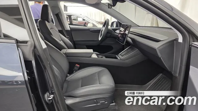 Tesla Model Y — фото 26