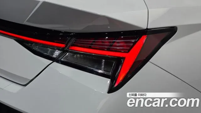 Hyundai Avante — фото 23