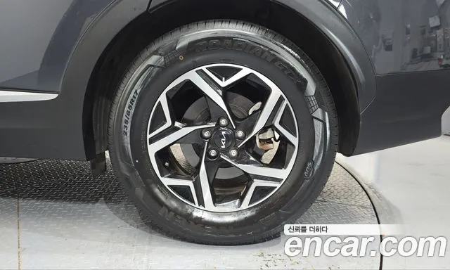 Kia Sportage — фото 21