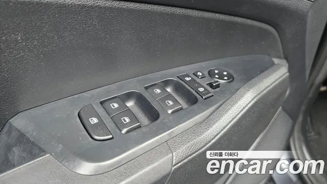 Kia Sportage — фото 28