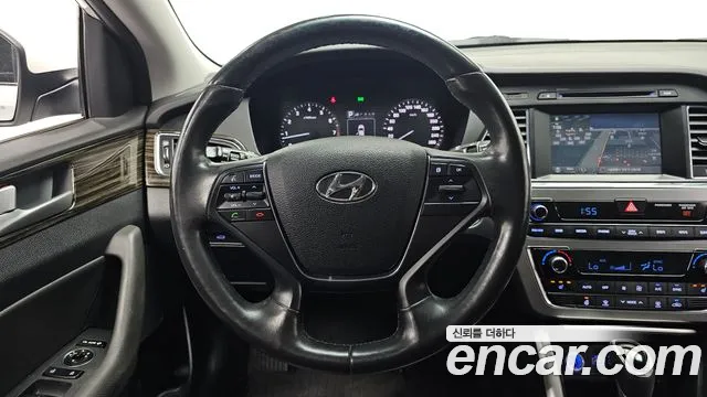 Hyundai Sonata — фото 13