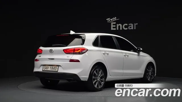 Hyundai i30 — фото 1