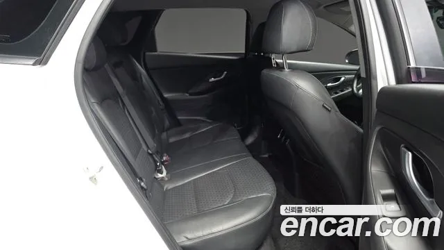 Hyundai i30 — фото 11