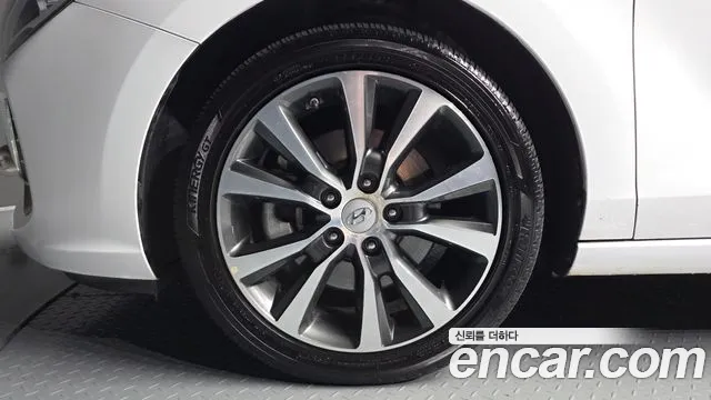 Hyundai i30 — фото 4