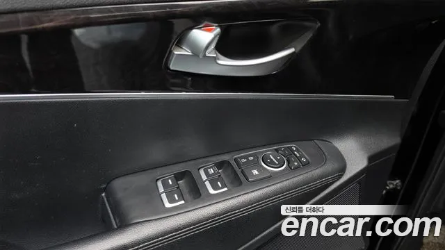 Kia Sorento — фото 16