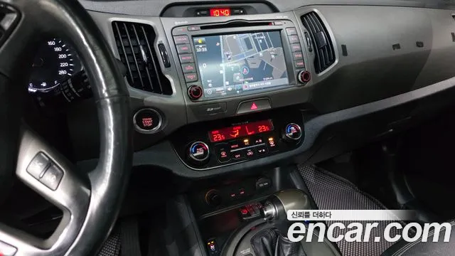 Kia Sportage — фото 14