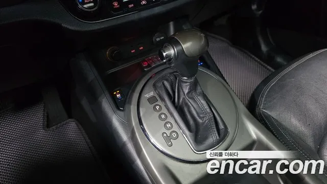 Kia Sportage — фото 9