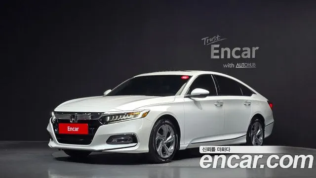 Honda Accord — фото 1