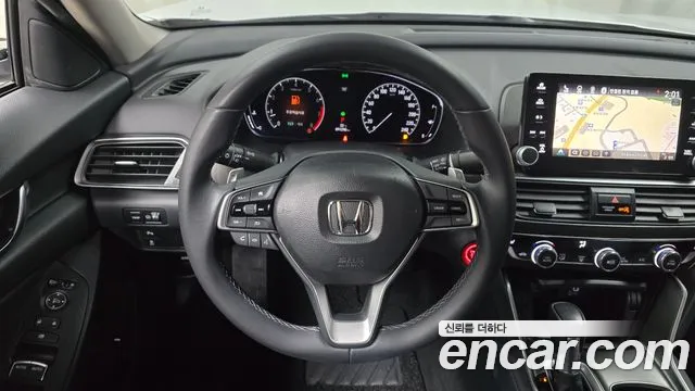 Honda Accord — фото 12