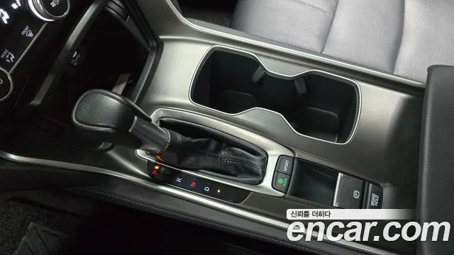 Honda Accord — фото 9