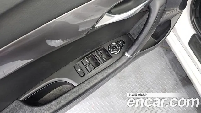 Hyundai i40 — фото 13