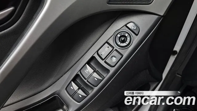 Hyundai Avante — фото 12