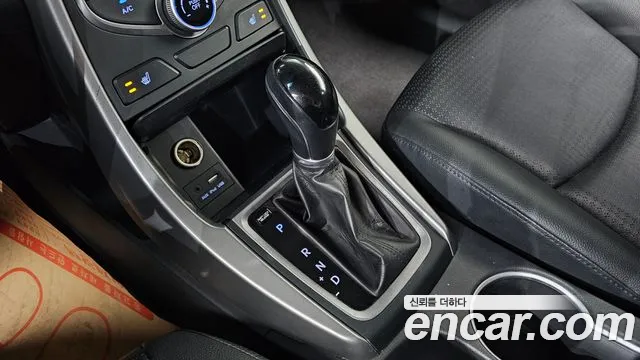 Hyundai Avante — фото 9