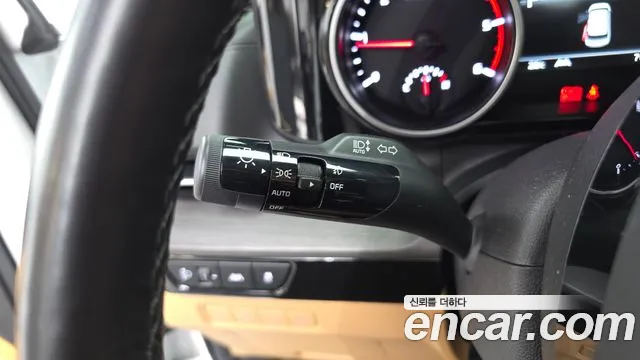 Kia Carnival — фото 19