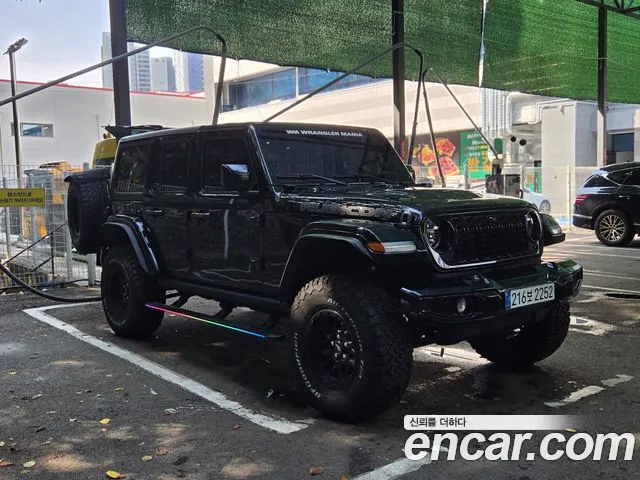 Jeep Wrangler — фото 18