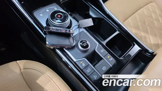 Kia Sorento — фото 8