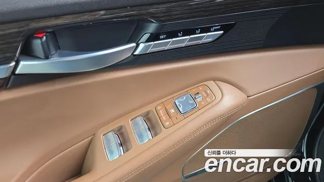 Genesis G90 — фото 27