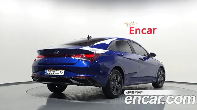 Hyundai Avante — фото 1