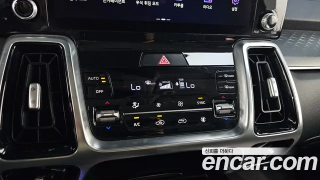 Kia Sorento — фото 34
