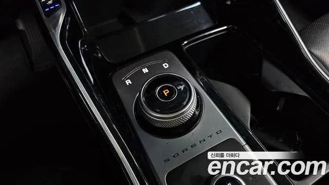 Kia Sorento — фото 9