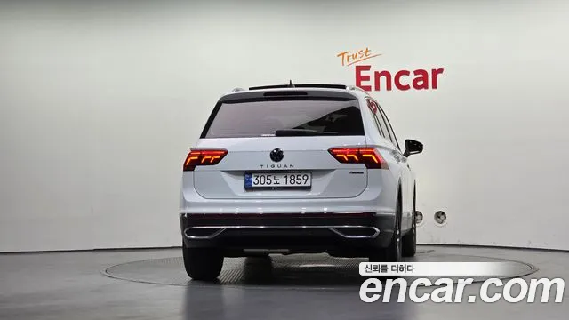 Volkswagen Tiguan — фото 4