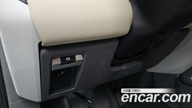 Land Rover Defender — фото 16