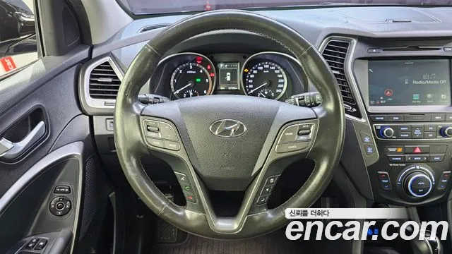 Hyundai Santa Fe — фото 13
