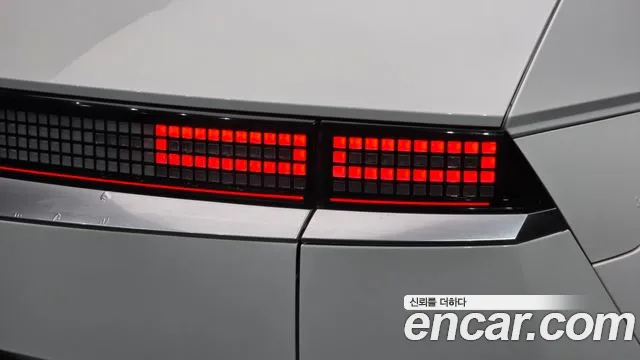 Hyundai Ioniq 5 — фото 23