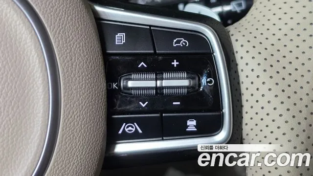 Kia Carnival — фото 16