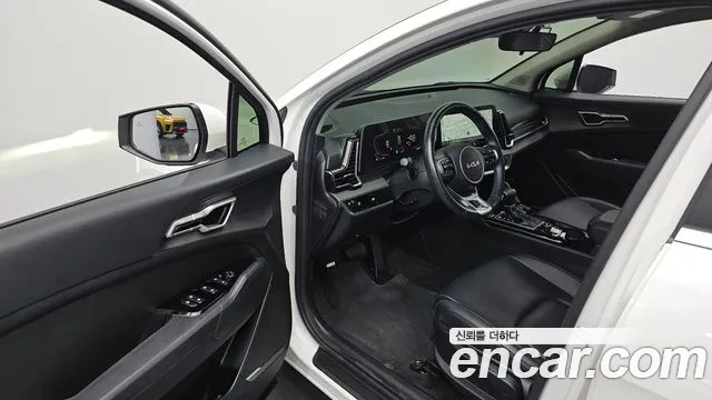 Kia Sportage — фото 12