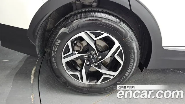 Kia Sportage — фото 5