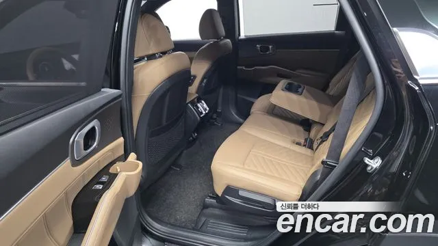 Kia Sorento — фото 11