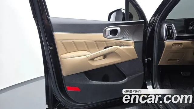 Kia Sorento — фото 24