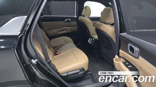 Kia Sorento — фото 10