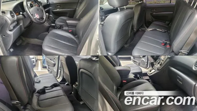 Kia Carens — фото 11